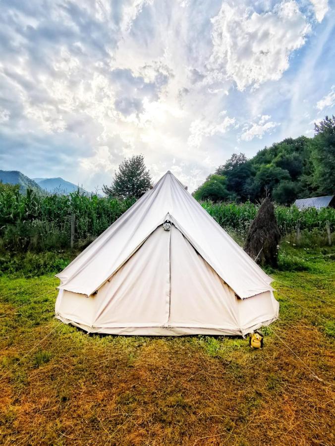 Luna Rock Glamping Brezoi - Blue Scai酒店 外观 照片