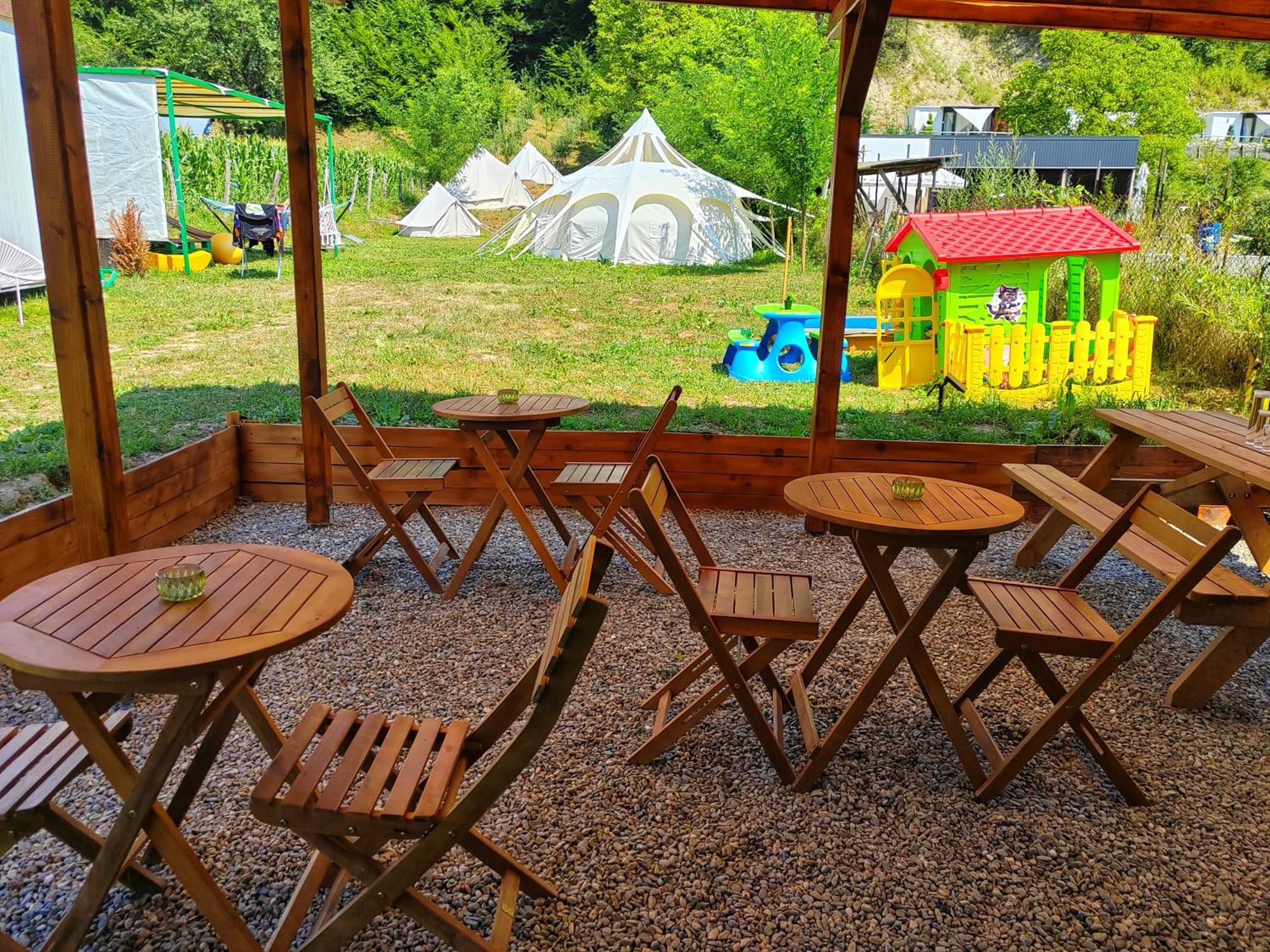 Luna Rock Glamping Brezoi - Blue Scai 外观 照片