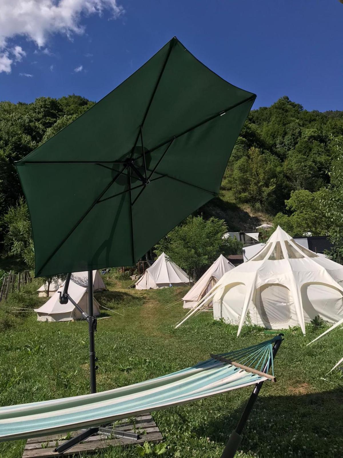 Luna Rock Glamping Brezoi - Blue Scai 外观 照片